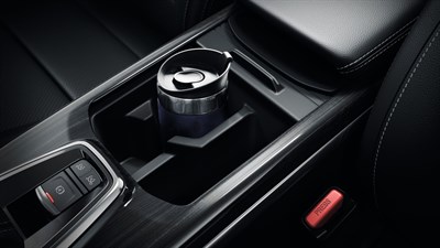 Renault KOLEOS - sliding armrest & cooled cup holders